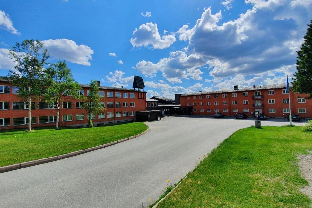 Roros Hotell - Bad & Velvaere Bagian luar foto